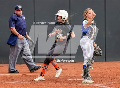 Thumbnail 3 in Clear Creek-Amana vs Prairie (Varsity Classic) photogallery.