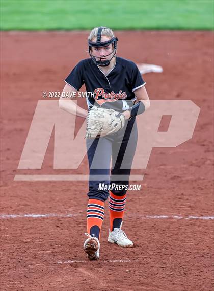 Thumbnail 3 in Clear Creek-Amana vs Prairie (Varsity Classic) photogallery.