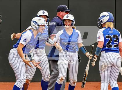 Thumbnail 1 in Clear Creek-Amana vs Prairie (Varsity Classic) photogallery.