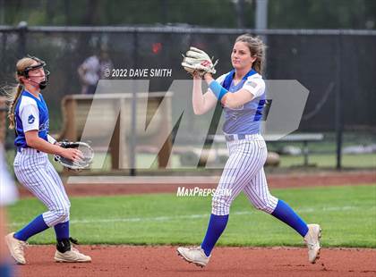 Thumbnail 1 in Clear Creek-Amana vs Prairie (Varsity Classic) photogallery.