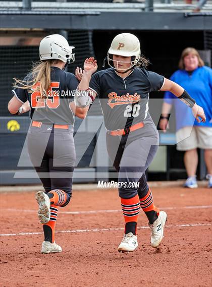 Thumbnail 2 in Clear Creek-Amana vs Prairie (Varsity Classic) photogallery.