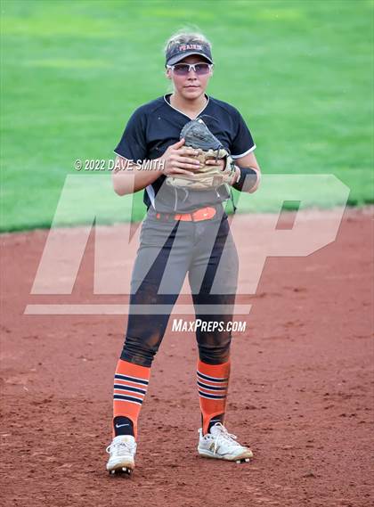 Thumbnail 3 in Clear Creek-Amana vs Prairie (Varsity Classic) photogallery.