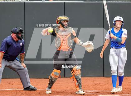 Thumbnail 3 in Clear Creek-Amana vs Prairie (Varsity Classic) photogallery.