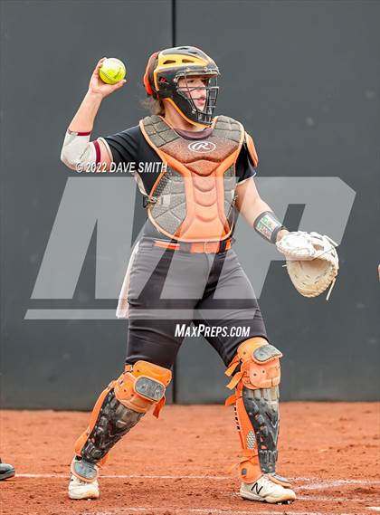 Thumbnail 1 in Clear Creek-Amana vs Prairie (Varsity Classic) photogallery.