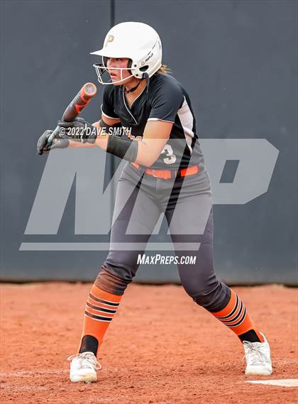 Thumbnail 3 in Clear Creek-Amana vs Prairie (Varsity Classic) photogallery.
