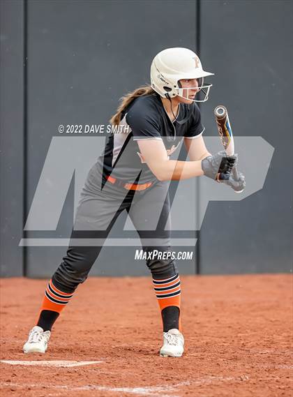 Thumbnail 2 in Clear Creek-Amana vs Prairie (Varsity Classic) photogallery.