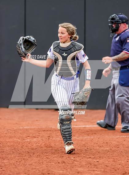 Thumbnail 1 in Clear Creek-Amana vs Prairie (Varsity Classic) photogallery.
