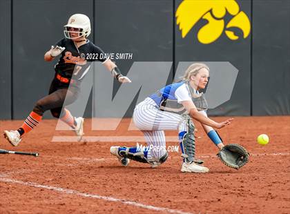 Thumbnail 3 in Clear Creek-Amana vs Prairie (Varsity Classic) photogallery.