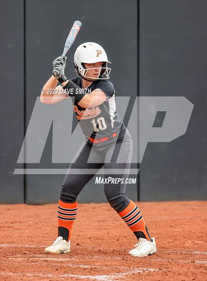 Thumbnail 2 in Clear Creek-Amana vs Prairie (Varsity Classic) photogallery.