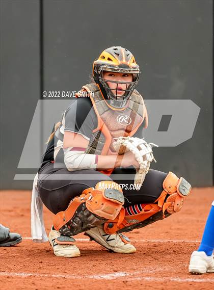 Thumbnail 1 in Clear Creek-Amana vs Prairie (Varsity Classic) photogallery.