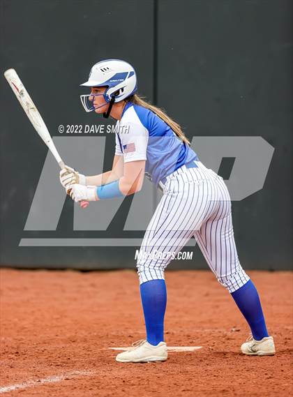 Thumbnail 3 in Clear Creek-Amana vs Prairie (Varsity Classic) photogallery.