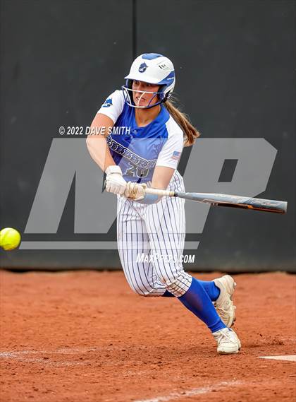 Thumbnail 1 in Clear Creek-Amana vs Prairie (Varsity Classic) photogallery.