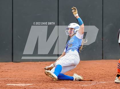 Thumbnail 2 in Clear Creek-Amana vs Prairie (Varsity Classic) photogallery.