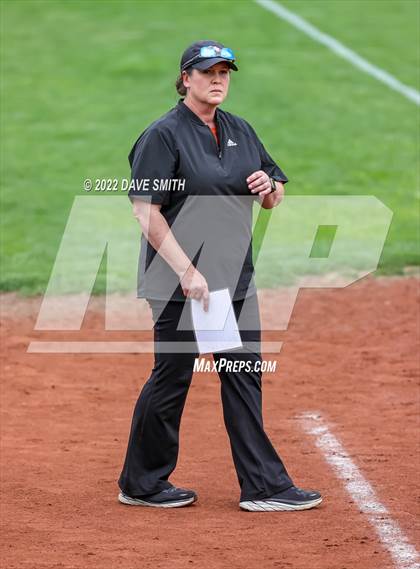 Thumbnail 3 in Clear Creek-Amana vs Prairie (Varsity Classic) photogallery.