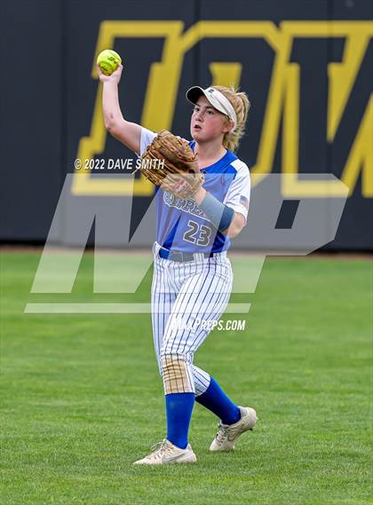 Thumbnail 2 in Clear Creek-Amana vs Prairie (Varsity Classic) photogallery.