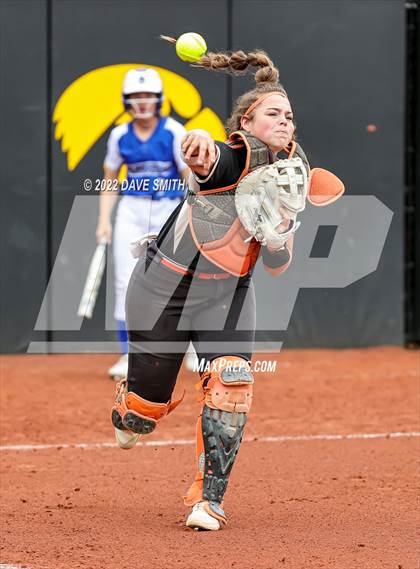 Thumbnail 3 in Clear Creek-Amana vs Prairie (Varsity Classic) photogallery.