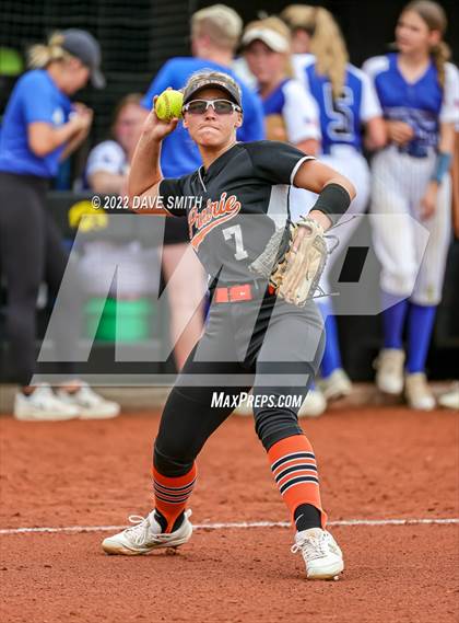 Thumbnail 3 in Clear Creek-Amana vs Prairie (Varsity Classic) photogallery.
