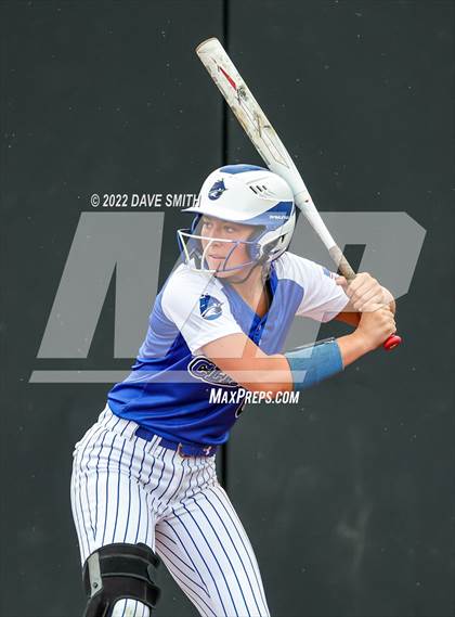 Thumbnail 1 in Clear Creek-Amana vs Prairie (Varsity Classic) photogallery.