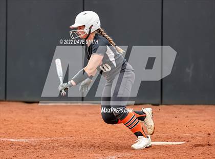 Thumbnail 2 in Clear Creek-Amana vs Prairie (Varsity Classic) photogallery.