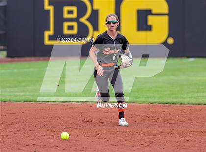 Thumbnail 3 in Clear Creek-Amana vs Prairie (Varsity Classic) photogallery.
