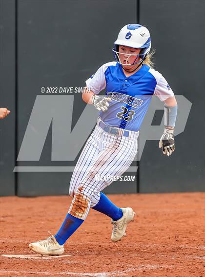 Thumbnail 1 in Clear Creek-Amana vs Prairie (Varsity Classic) photogallery.