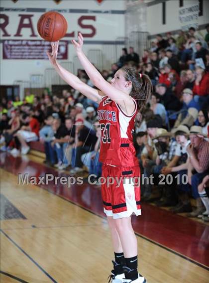 Thumbnail 3 in Prentice vs Owen-Withee (WIAA D4 Sectional Semifinal)  photogallery.
