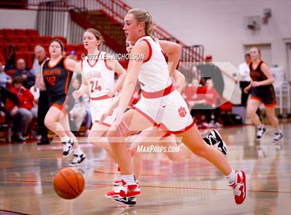 Thumbnail 1 in Williamsburg vs Corbin (50th District Tournament Semifinals) photogallery.