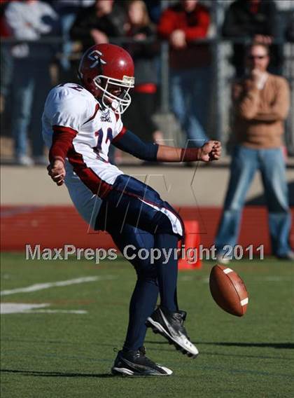 Thumbnail 1 in Regis Jesuit vs. Cherokee Trail (CHSAA 5A Semifinal) photogallery.