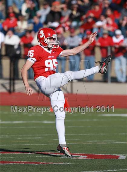 Thumbnail 3 in Regis Jesuit vs. Cherokee Trail (CHSAA 5A Semifinal) photogallery.
