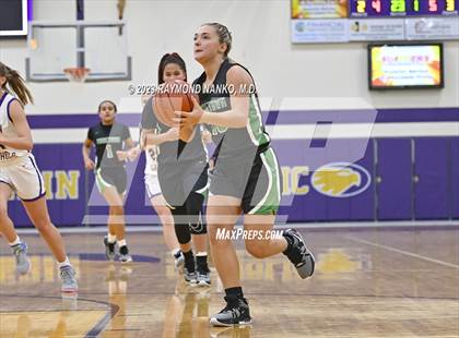 Thumbnail 2 in Yorktown @ Guerin Catholic photogallery.
