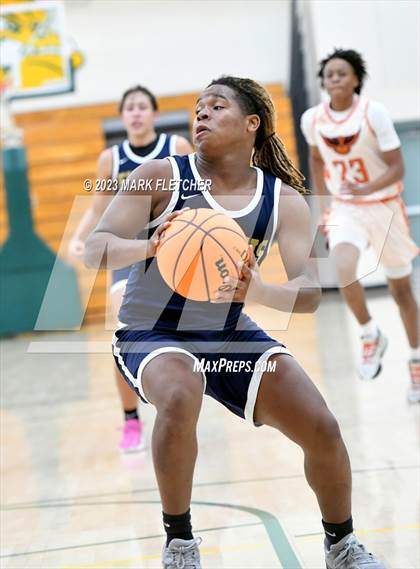 Thumbnail 1 in Spruce Creek vs Eustis (Gus Gibbs Holiday Tournament) photogallery.