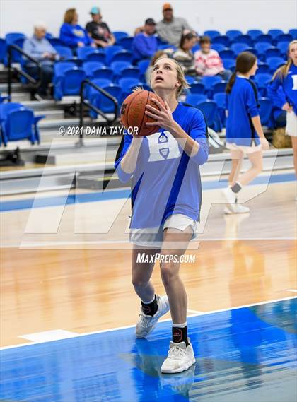 Thumbnail 1 in Morgan @ Huckabay photogallery.