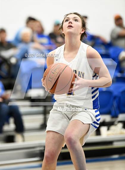 Thumbnail 1 in Morgan @ Huckabay photogallery.