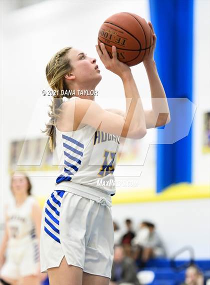 Thumbnail 1 in Morgan @ Huckabay photogallery.