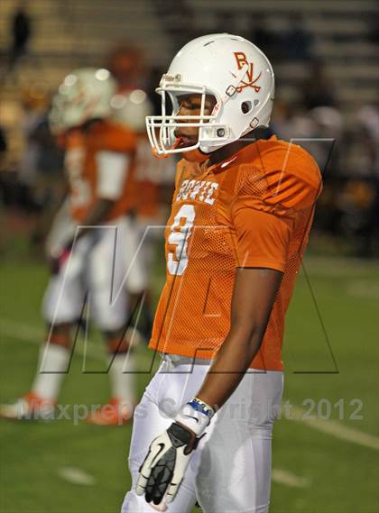 Thumbnail 2 in Lamar @ Bowie photogallery.