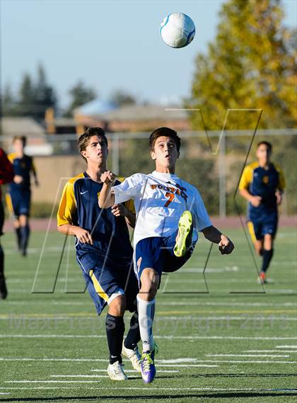 Thumbnail 3 in Gregori vs. Cosumnes Oaks (CIF SJS D2 Final) photogallery.