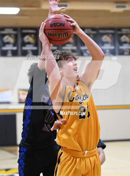 Thumbnail 3 in Phoenix Country Day vs. Arizona Lutheran Academy (Coyotes Basketball Invitational - Final) photogallery.