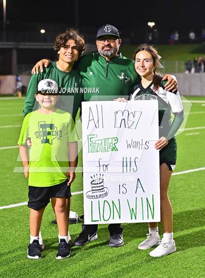 Thumbnail 2 in Edna vs. Franklin (UIL 3A D1 Semifinal) photogallery.