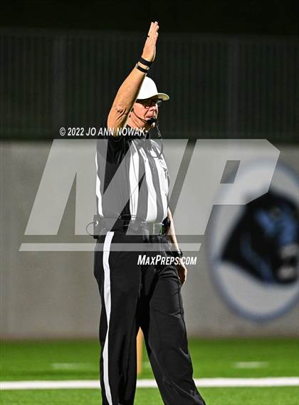Thumbnail 1 in Edna vs. Franklin (UIL 3A D1 Semifinal) photogallery.