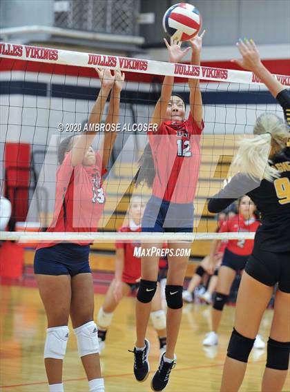 Thumbnail 3 in St. Agnes Academy @ Fort Bend Dulles photogallery.