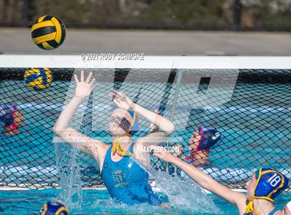 Thumbnail 3 in Santa Fe Christian vs. San Pasqual photogallery.