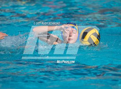 Thumbnail 1 in Santa Fe Christian vs. San Pasqual photogallery.