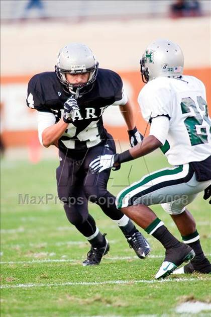 Thumbnail 2 in Clark vs. Hightower (Texas 5A D1 Semifinals) photogallery.
