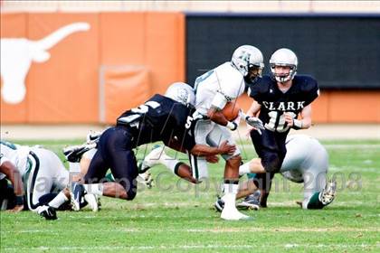 Thumbnail 3 in Clark vs. Hightower (Texas 5A D1 Semifinals) photogallery.