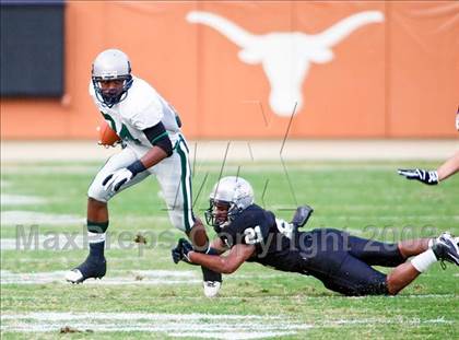 Thumbnail 2 in Clark vs. Hightower (Texas 5A D1 Semifinals) photogallery.