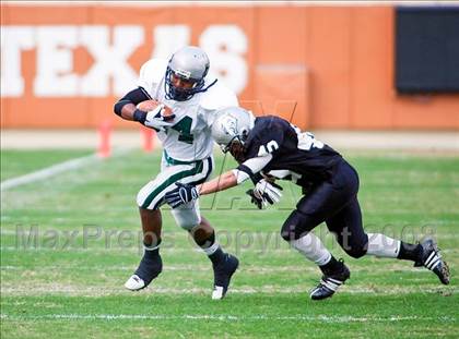 Thumbnail 1 in Clark vs. Hightower (Texas 5A D1 Semifinals) photogallery.