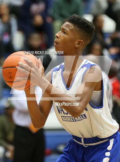 Thumbnail 2 in East St. Louis vs. Vashon photogallery.