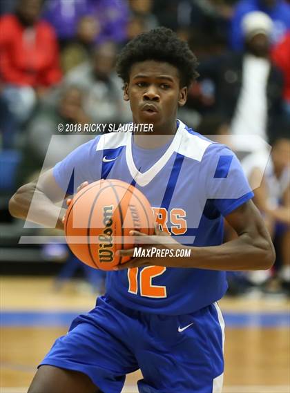 Thumbnail 2 in East St. Louis vs. Vashon photogallery.