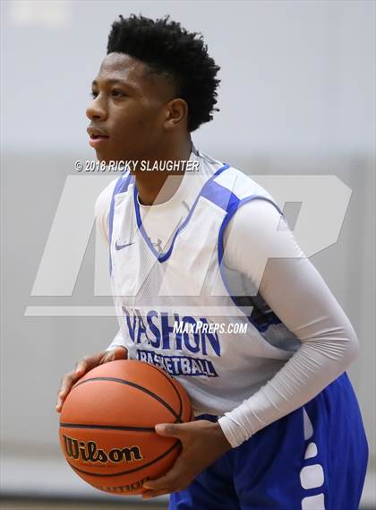 Thumbnail 2 in East St. Louis vs. Vashon photogallery.