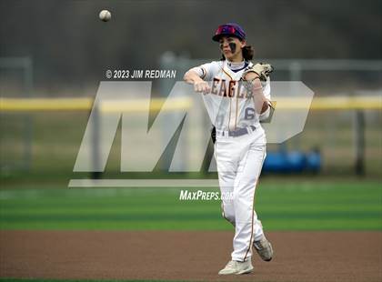 Thumbnail 3 in Richardson vs. Sunnyvale (Royse City Varsity Tournament) photogallery.